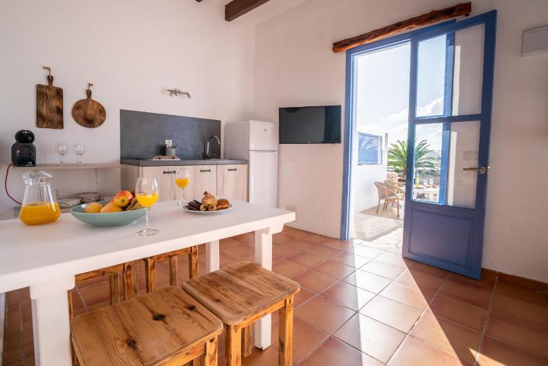 Two-Bedroom House image 3