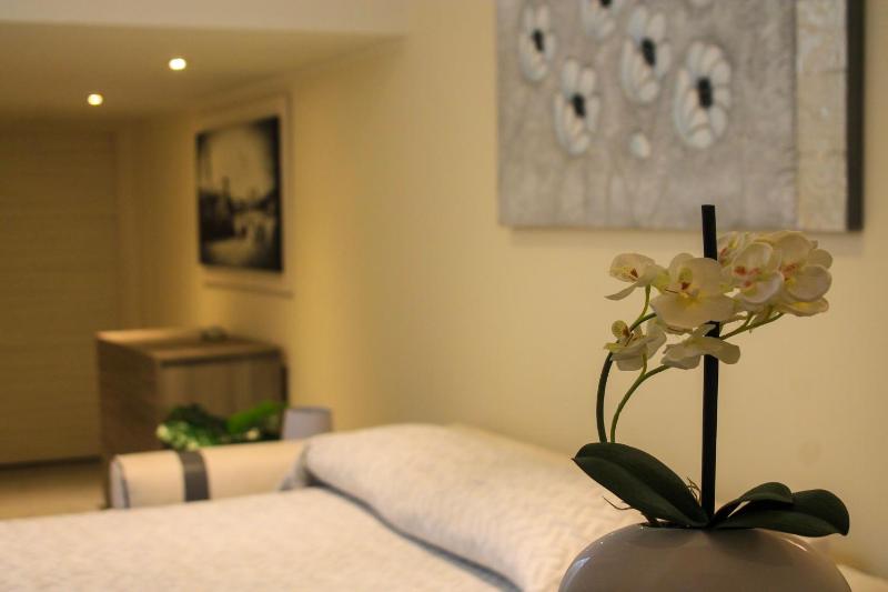 Apartment image 3