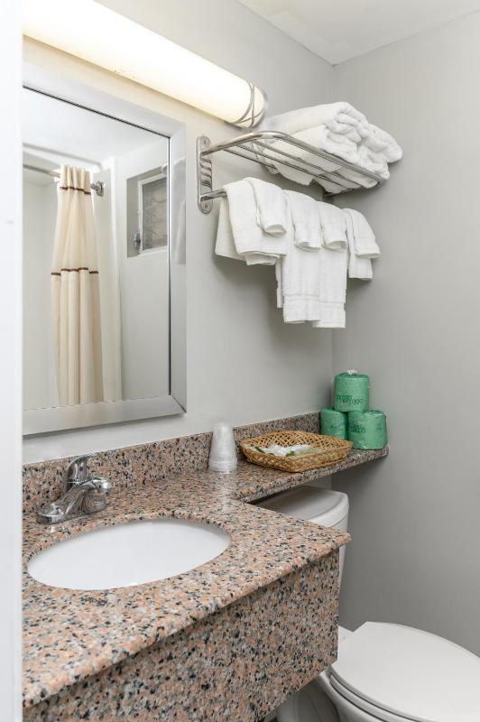 King Room image 3