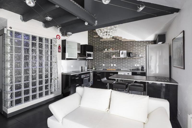 Apartment - Split Level image 2