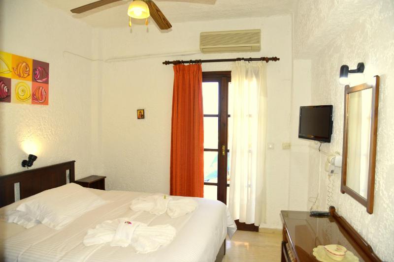 Apartment (2 Guests) image 1