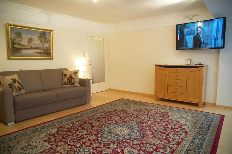 Deluxe Two-Bedroom Apartment with Balcony Typ 40 image 2