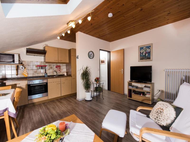 One-Bedroom Apartment image 1