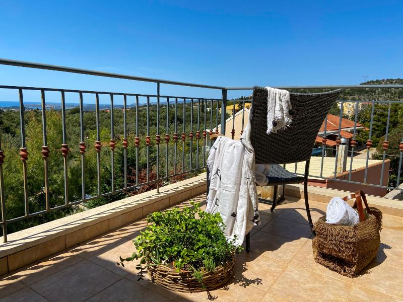 Villa Carousos - image 10