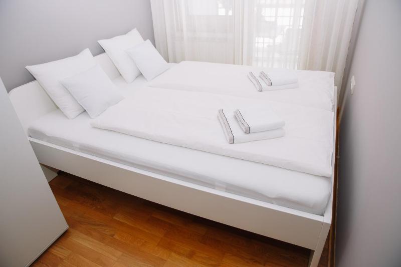 One-Bedroom Apartment image 3