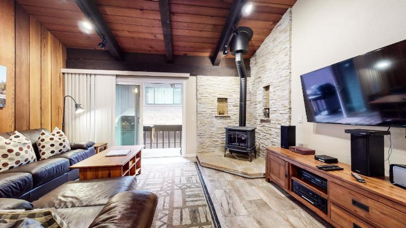 Superior Apartment image 3