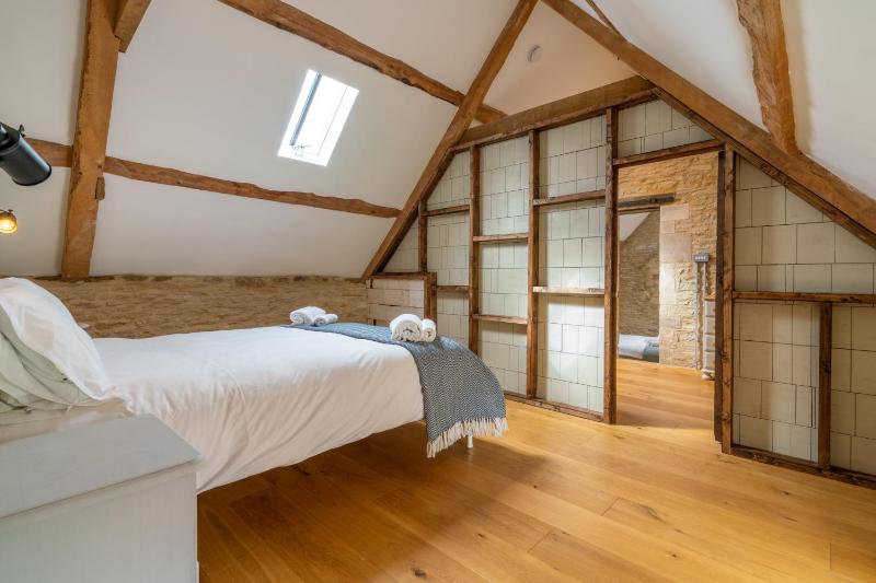 Three-Bedroom House image 3