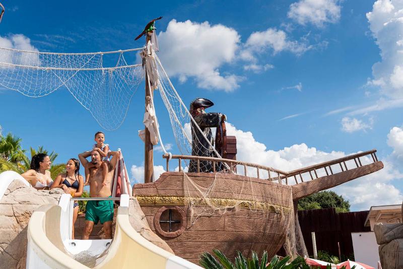 Costa Encantada Suites & Resort - image 30