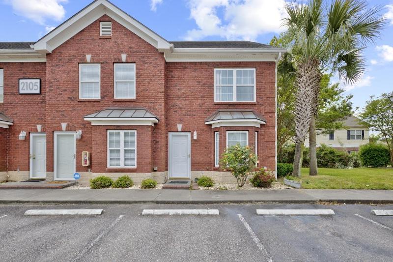 Two-Bedroom Townhouse image 1