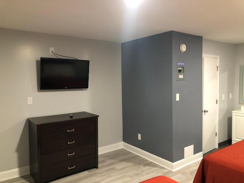 Standard Double Room image 4