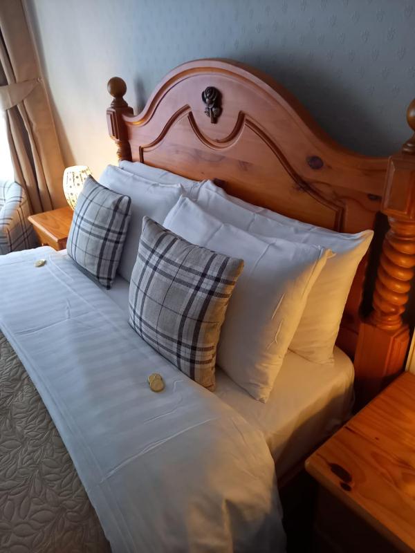 Deluxe Double Room image 2