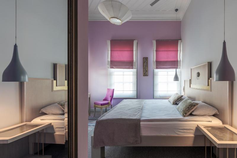 Deluxe Double Room image 3