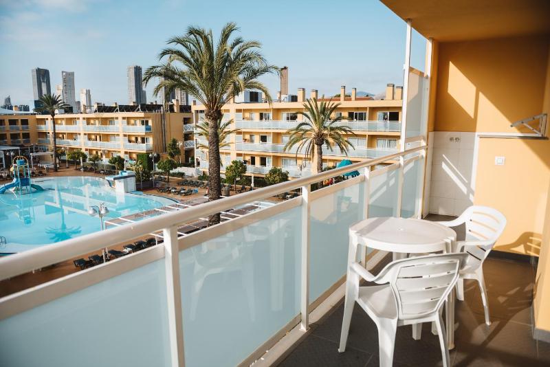 Apartment with Pool View  image 4