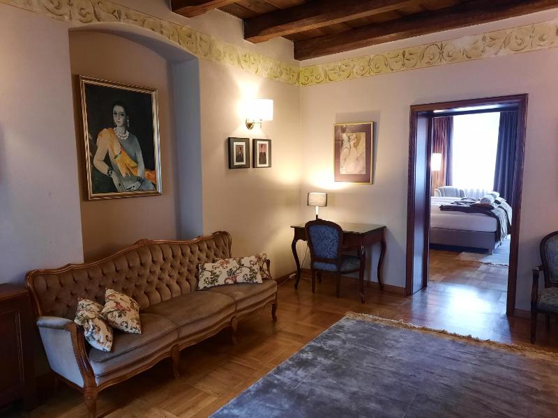 Suite image 3