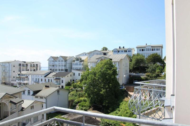 Apartment with Balcony image 3
