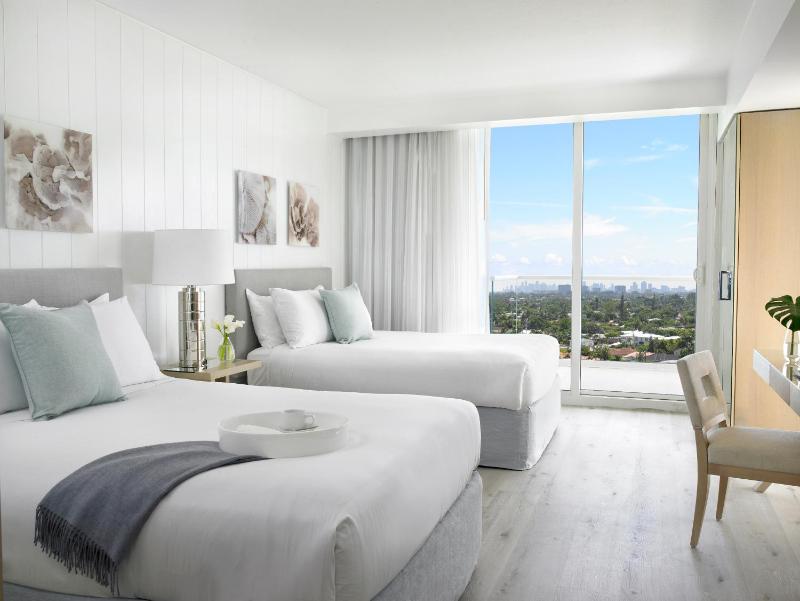 Standard Double Suite image 4
