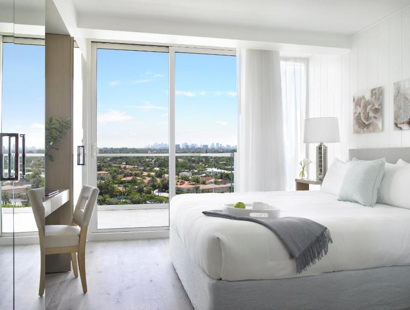 Two Bedroom Sunset View Suite (King- King) image 2