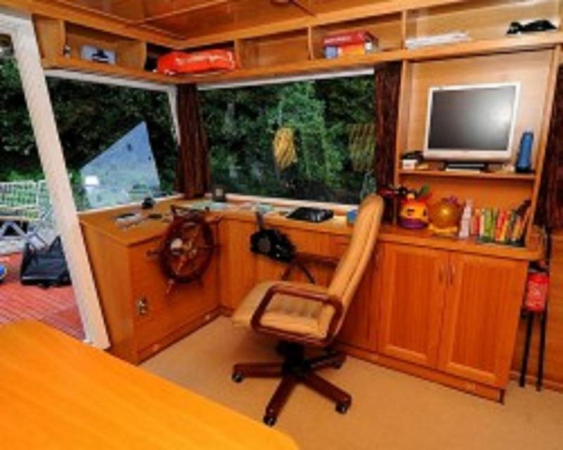 Mobile Home image 4