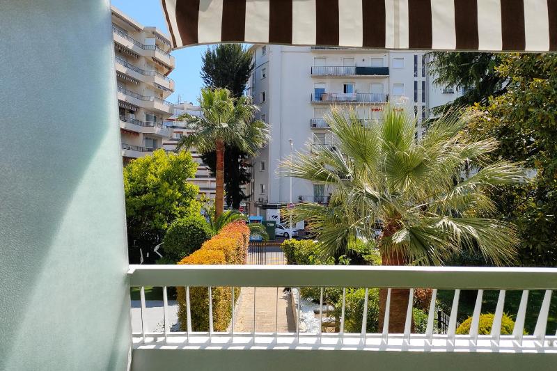 Classic Double Room with Balcony and Garden view image 2