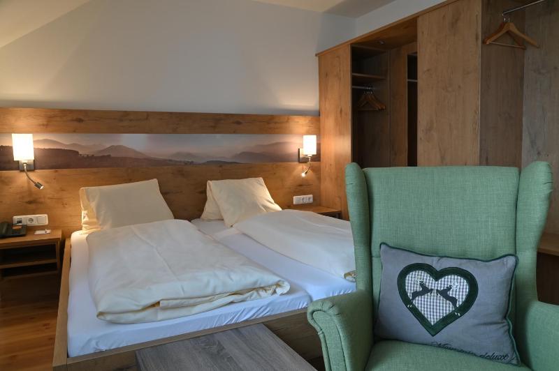 Double Room image 4