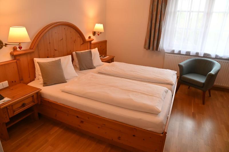 Double Room image 2