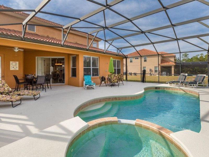 Four-Bedroom Holiday Home image 3