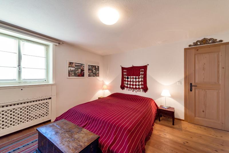 Apartment with Mountain View image 3