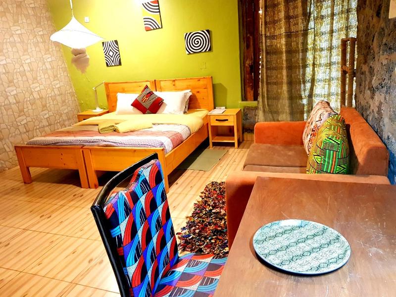 Yambi Guesthouse - image 2
