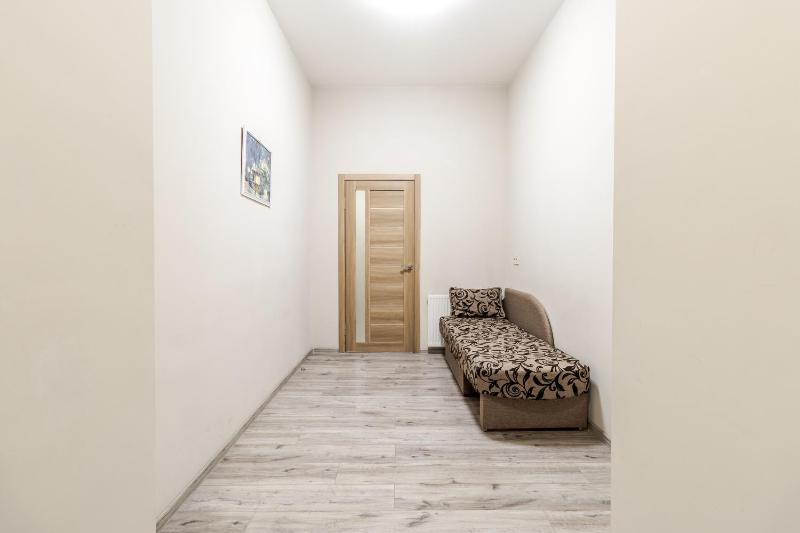 Creamy apartment - image 5