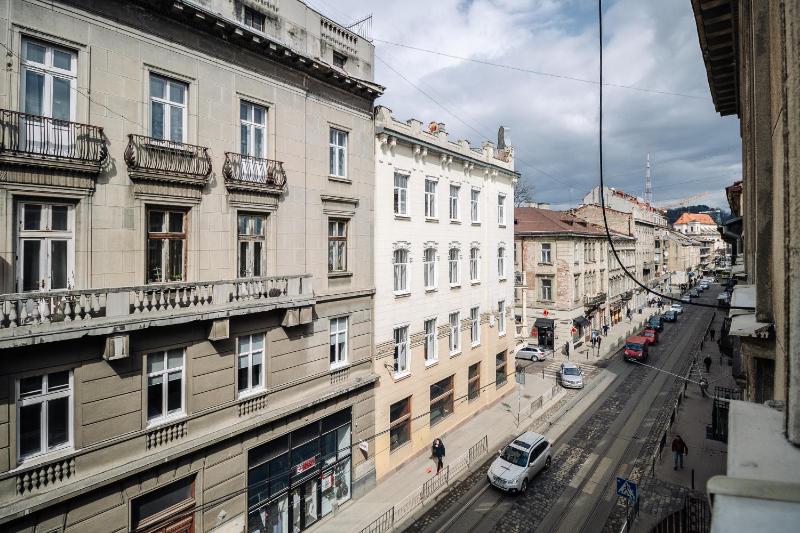 Creamy apartment - image 16
