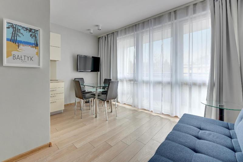 Sunrise apartments close to the beach & by Noclegi Renters - image 13