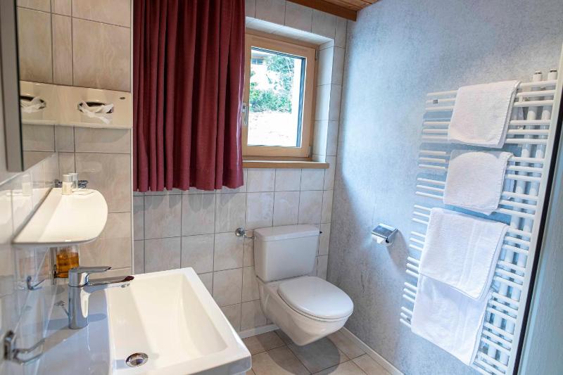 Double Room with Mountain View image 3