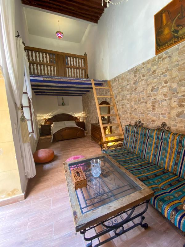 Riad Jbara - image 14