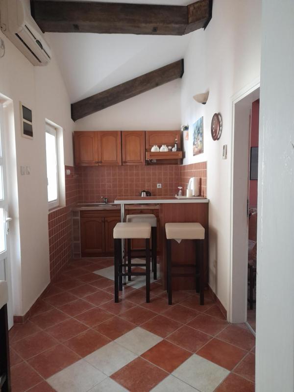 One-Bedroom Apartment with Sea View image 4