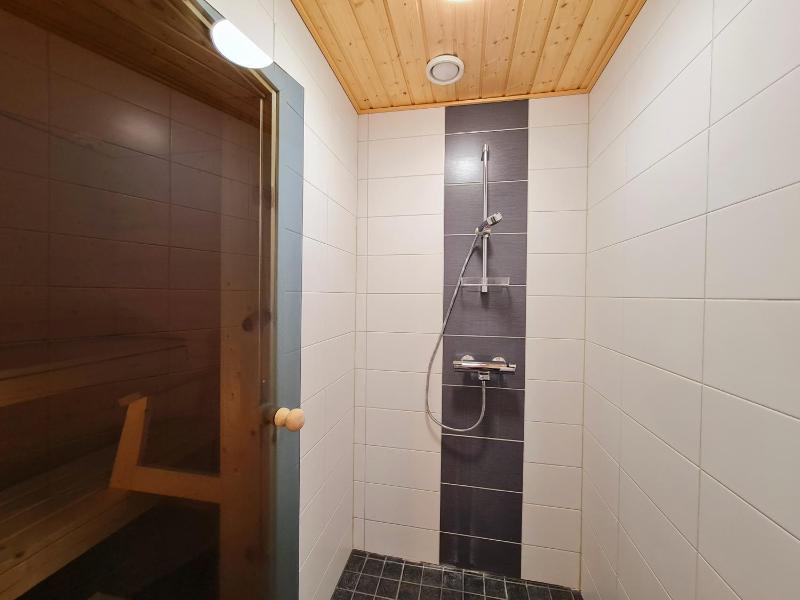 One-Bedroom Apartment image 4