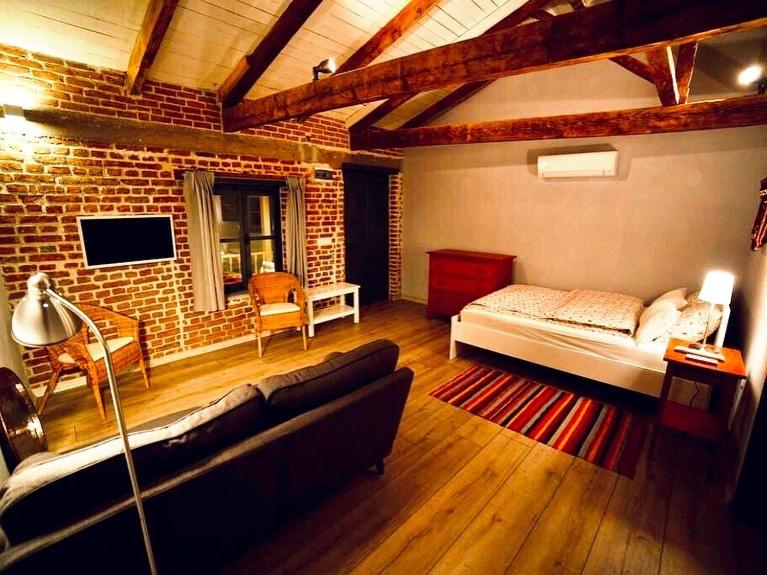 Deluxe Suite image 3
