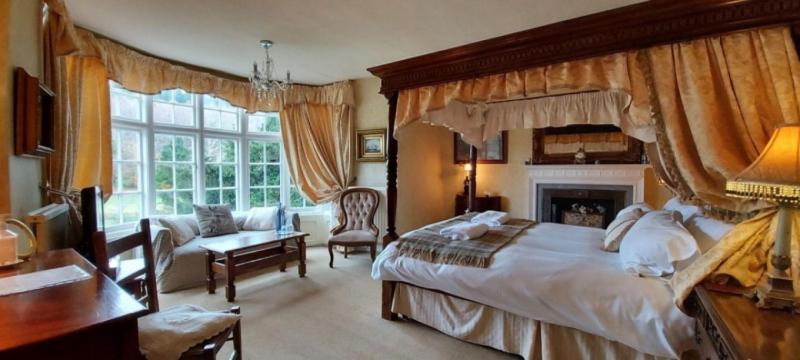 Double Room with Garden View image 3