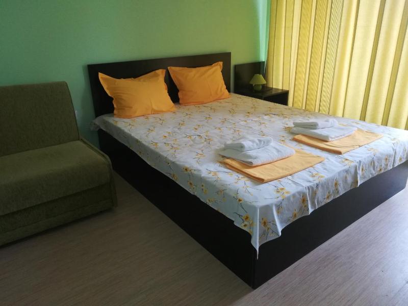 Apartment with Garden View image 2