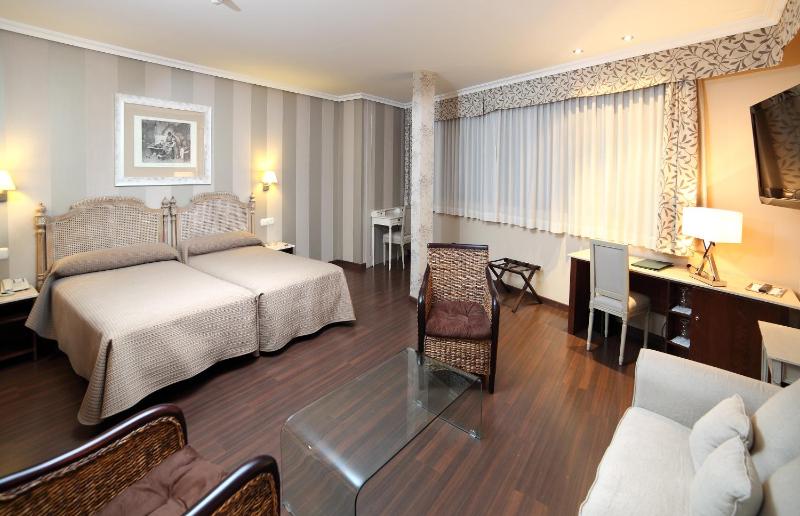 Executive Double or Twin Room image 3