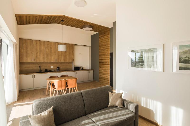 Superior Apartment image 3