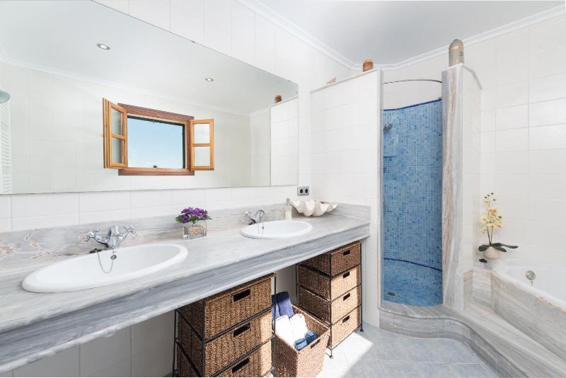 E096 Can Valero by Mallorca Villa Selection - image 32