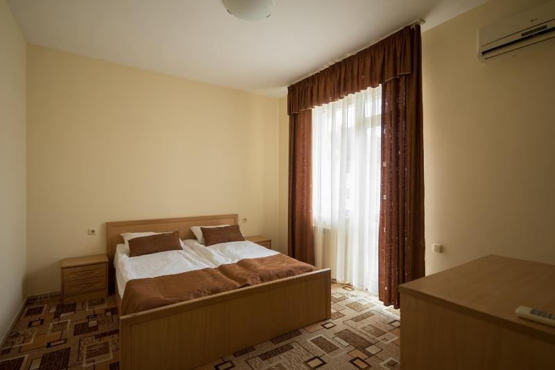 Family Room image 1