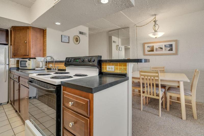 One-Bedroom Apartment image 2