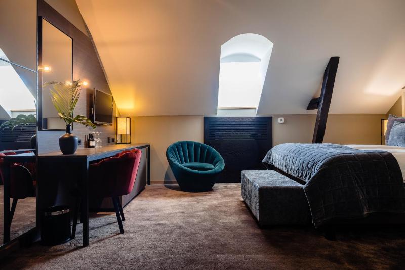 Twin Room with View - Main Building (Spa not included) image 2