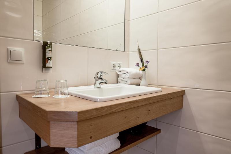 Grand Deluxe Apartment image 2
