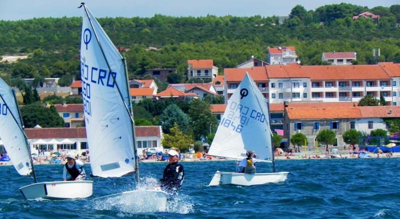 One-Bedroom Apartment image 3