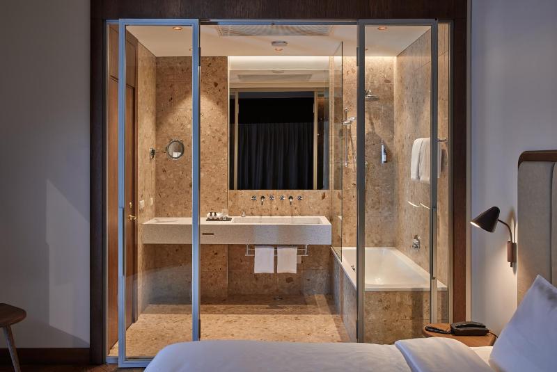 Suite image 4