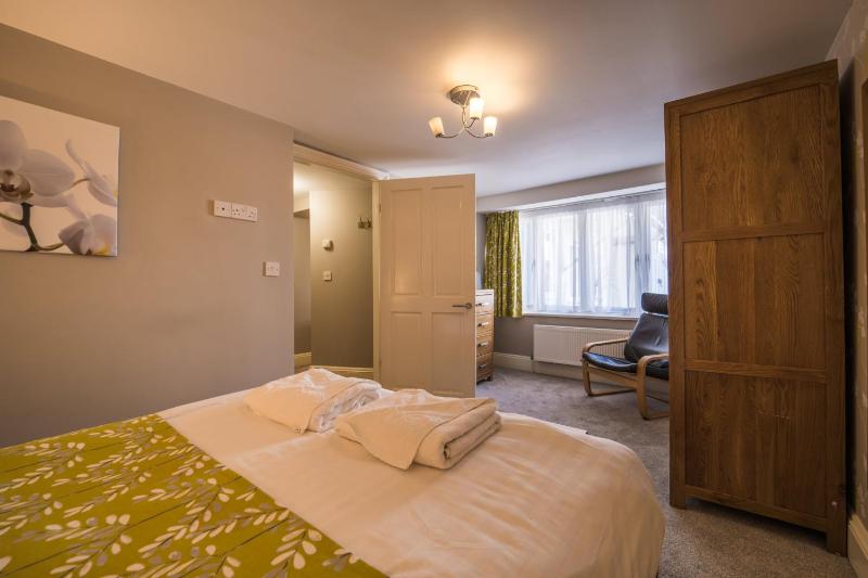Premier One-Bedroom Apartment (30) - Pet friendly image 4