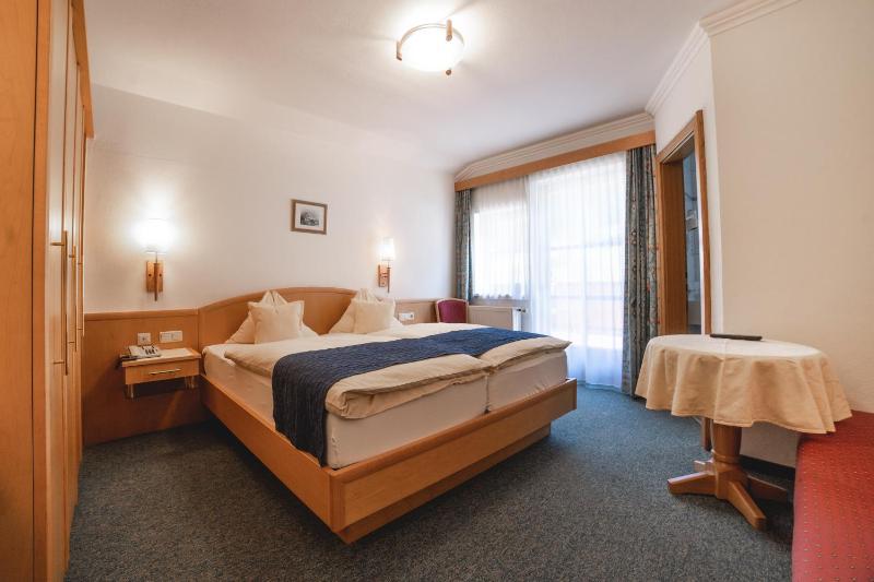 Comfort Triple Room image 1