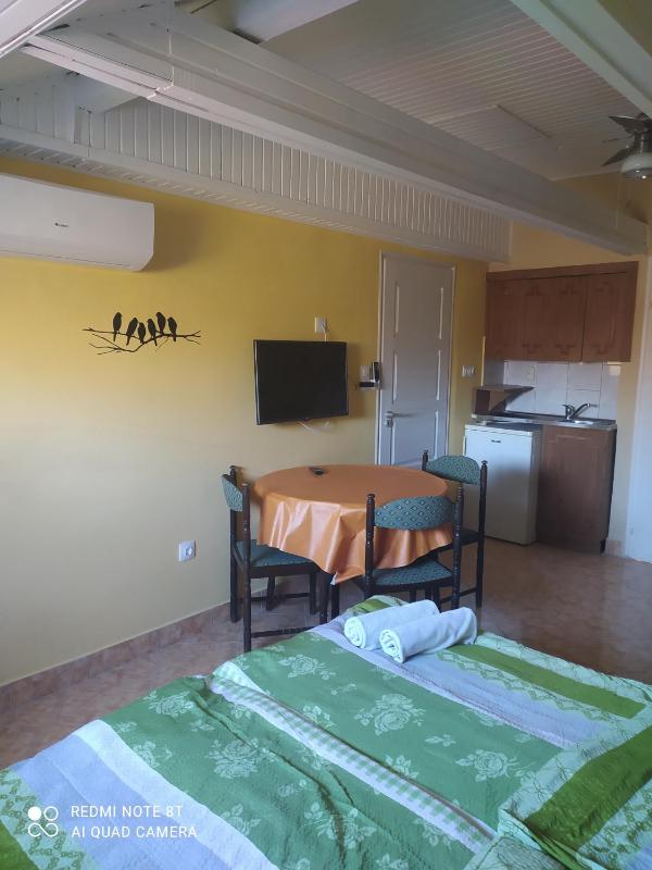 Triple Room image 2